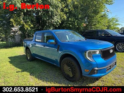 Used 2026 Ford Maverick Lobo AWD/4WD image 3