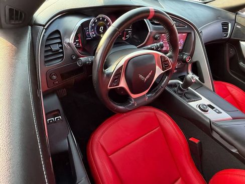 Used 2019 Chevrolet Corvette Stingray Coupe w/ Carbon Flash Badge Package RWD image 13