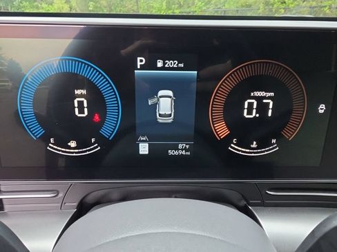 Used 2025 Hyundai Kona SEL FWD image 21
