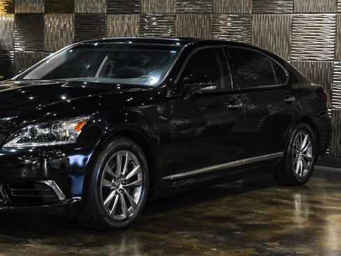 Used 2015 Lexus LS 460 L RWD image 8