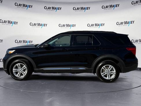 Used 2024 Ford Explorer XLT w/ Equipment Group 202A image 2