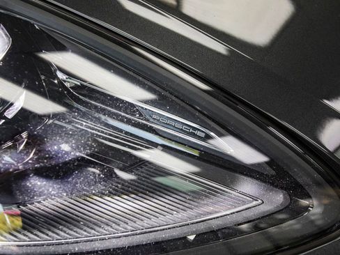 Used 2022 Porsche Macan S image 14