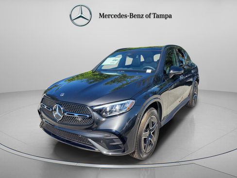 Used 2026 Mercedes-Benz GLC 300 4MATIC image 1
