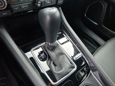 Used 2023 Jeep Compass Latitude AWD/4WD image 14