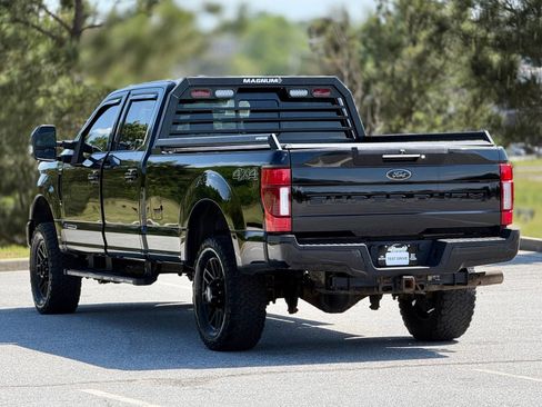Used 2022 Ford F350 Lariat w/ Black Appearance Package AWD/4WD image 10