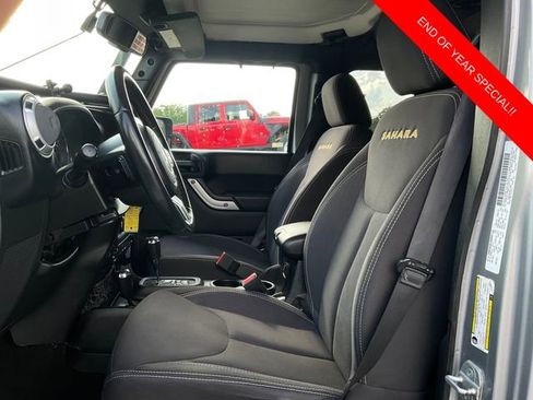 Used 2014 Jeep Wrangler Unlimited Sahara image 10