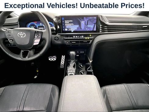 Used 2025 Toyota Camry XSE FWD image 17