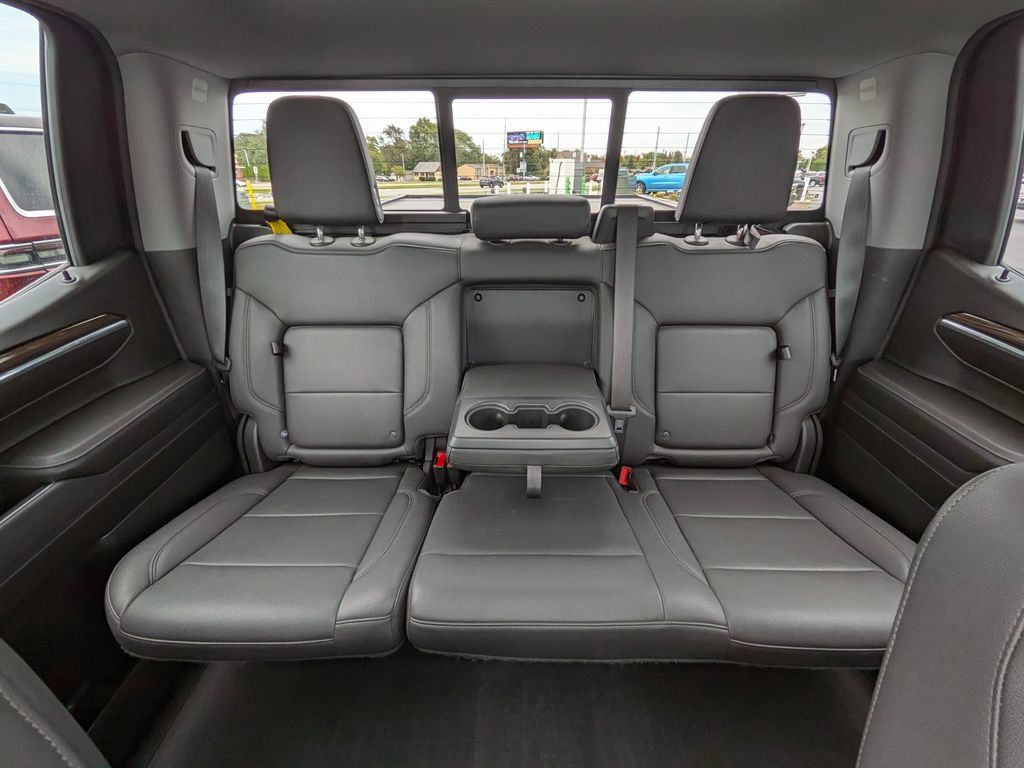 Used 2022 Chevrolet Silverado 1500 LT Trail Boss w/ LT Trail Boss Premium Package AWD/4WD image 23