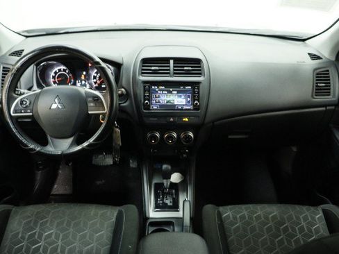 Used 2024 Mitsubishi Outlander Sport ES AWD/4WD image 23