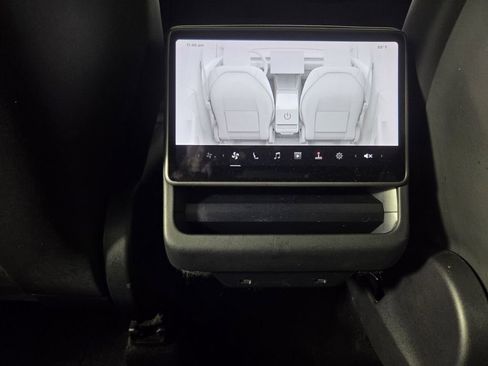 Used 2026 Tesla Model Y AWD image 25
