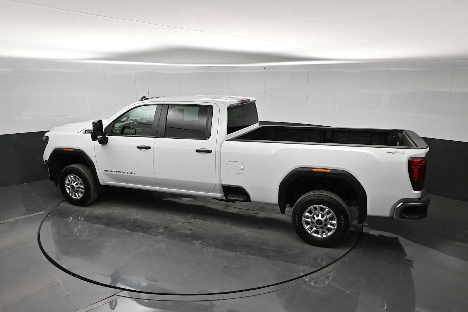 Used 2026 GMC Sierra 2500 Pro w/ Convenience Package AWD/4WD image 27