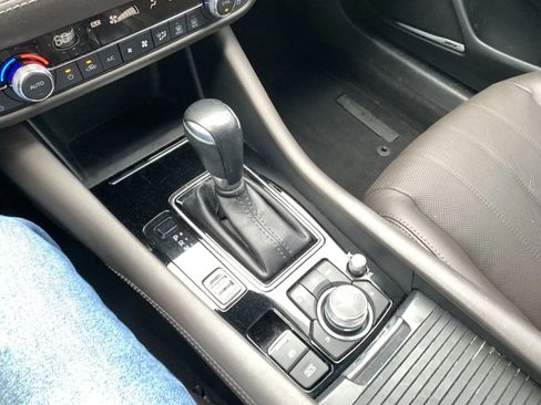 Used 2018 MAZDA MAZDA6 Signature FWD image 19