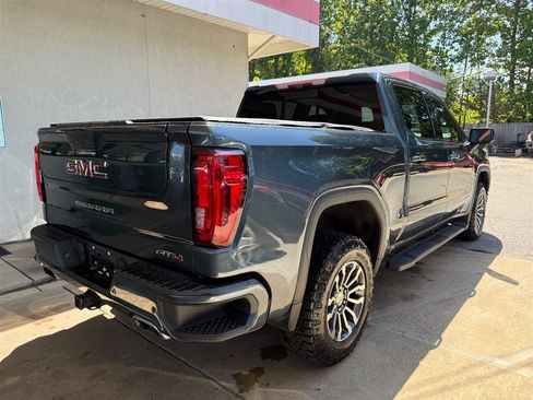 Used 2020 GMC Sierra 1500 AT4 w/ AT4 Premium Package AWD/4WD image 3