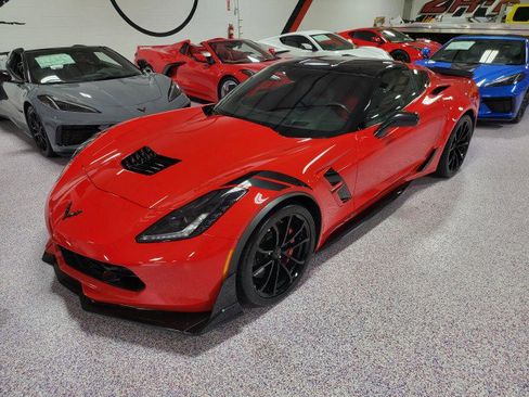 Used 2019 Chevrolet Corvette Grand Sport image 2