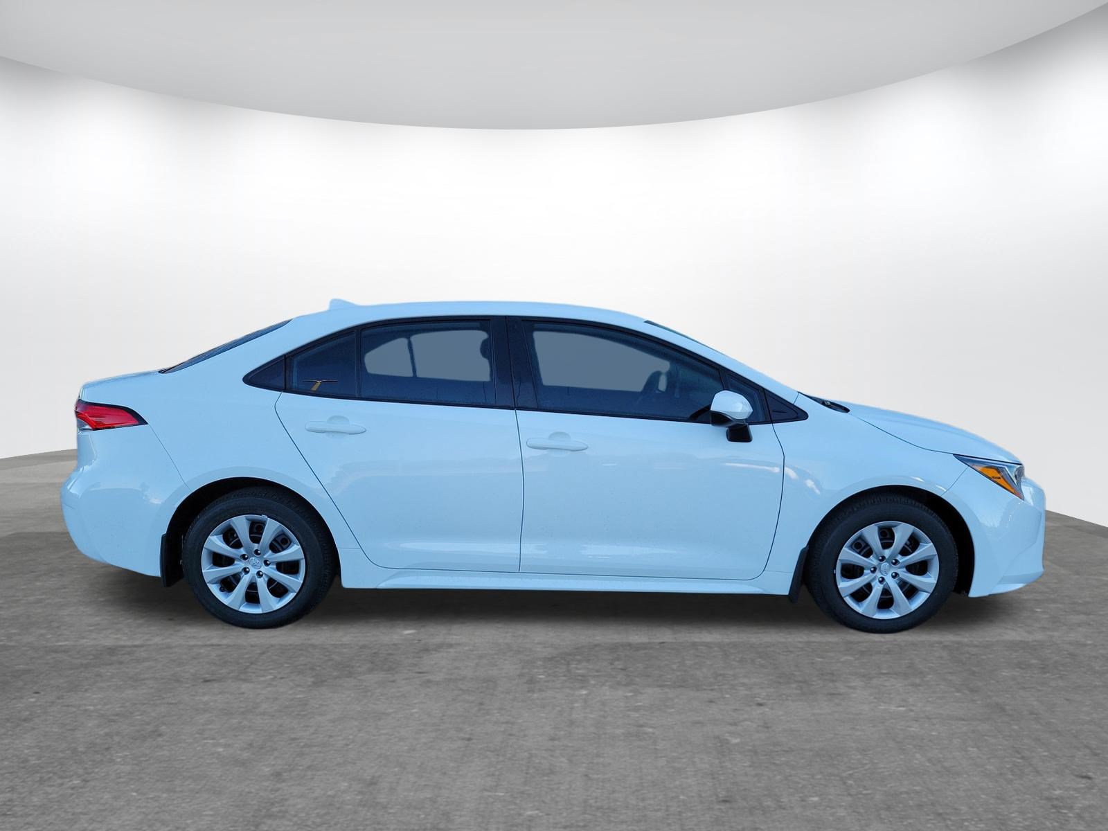 New 2027 Toyota Corolla LE FWD image 4