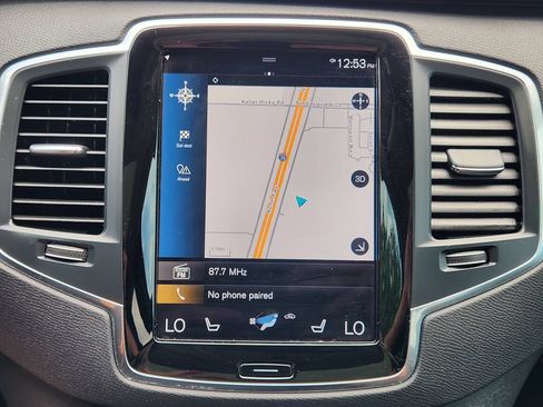 Used 2022 Volvo XC90 T5 Momentum w/ Climate Package FWD image 7