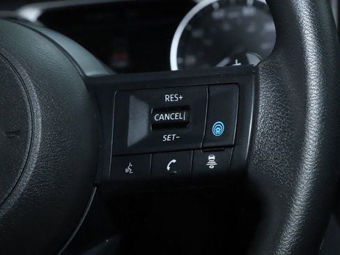 Used 2024 Nissan Rogue SV image 23