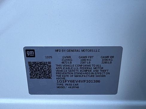 New 2027 Chevrolet Bolt LT w/ Comfort Package image 24