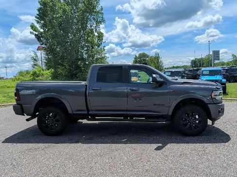Used 2019 RAM 2500 Laramie w/ Night Edition AWD/4WD image 15