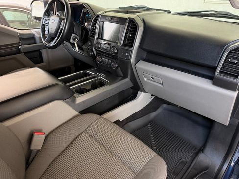 Used 2017 Ford F150 XLT w/ Equipment Group 302A Luxury AWD/4WD image 16