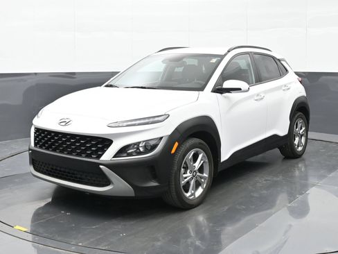 Certified 2023 Hyundai Kona SEL w/ Cargo Package AWD/4WD image 9