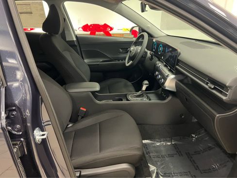 New 2026 Hyundai Kona SE image 11