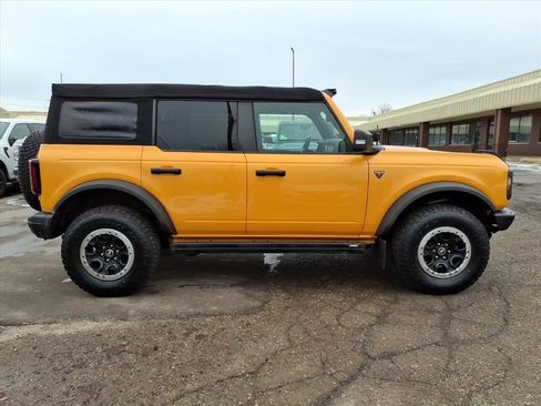 Used 2021 Ford Bronco Badlands image 6