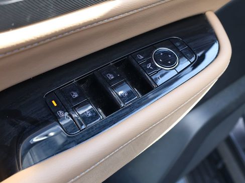 Certified 2025 INFINITI QX80 Luxe RWD image 14
