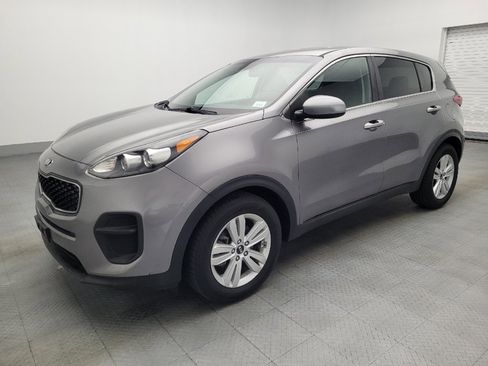 Used 2018 Kia Sportage LX FWD image 2