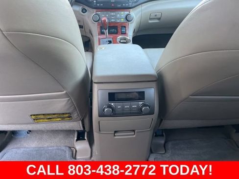 Used 2010 Toyota Highlander Limited AWD/4WD image 17