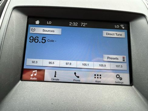 Used 2017 Ford Edge SEL w/ Equipment Group 201A FWD image 22