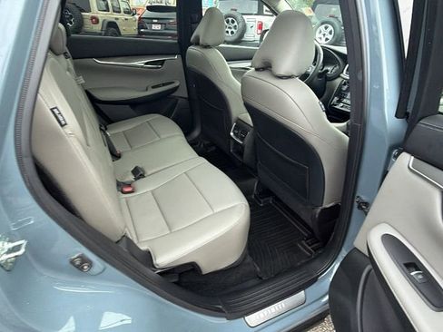 Used 2023 INFINITI QX50 Luxe image 19