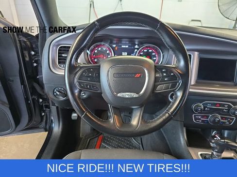 Used 2022 Dodge Charger SXT RWD image 12