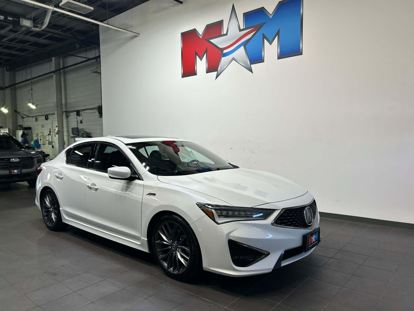 Used 2019 Acura ILX w/ Technology Plus & A-SPEC FWD image 2