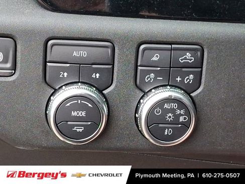 Certified 2025 GMC Sierra 1500 SLT image 26