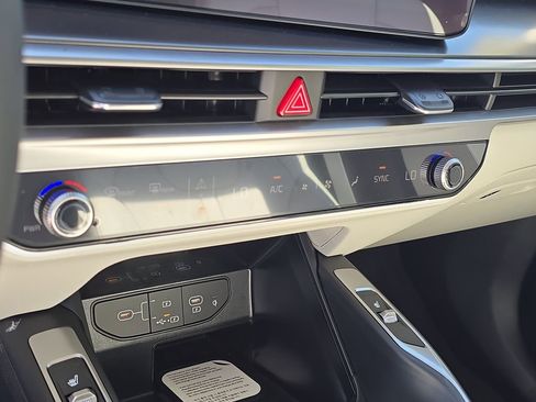 New 2026 Kia Sorento EX image 25