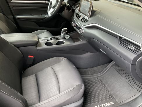 Used 2019 Nissan Altima 2.5 SV AWD/4WD image 24