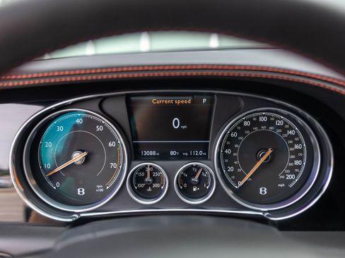 Used 2018 Bentley Flying Spur S V8 AWD/4WD image 25