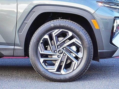 New 2026 Hyundai Tucson Limited image 8