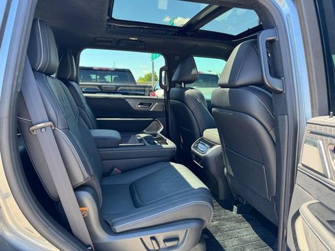 Used 2026 INFINITI QX80 Autograph w/ Premium Cargo Package AWD/4WD image 14