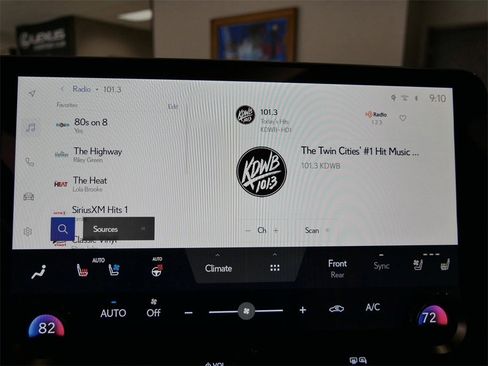 Certified 2025 Lexus RX 350 AWD image 16