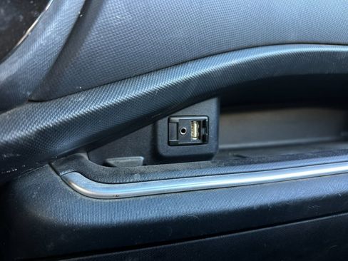 Used 2016 Toyota Prius C Two image 25