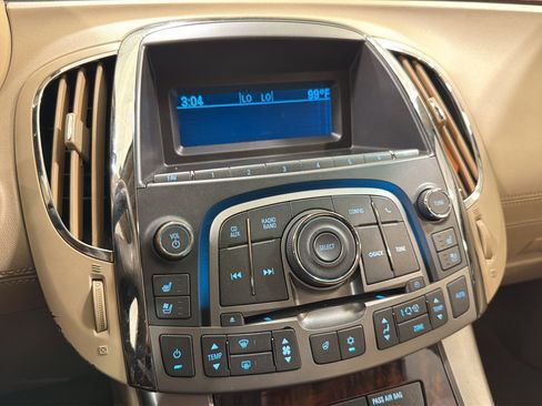 Used 2011 Buick LaCrosse CXS w/ Driver Confidence Package FWD image 15