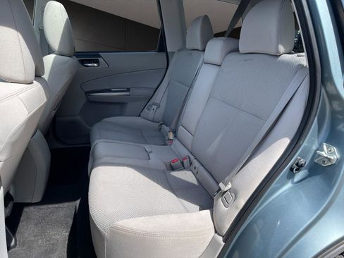 Used 2012 Subaru Forester 2.5X Premium AWD/4WD image 13