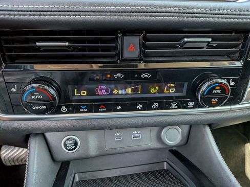 Used 2022 Nissan Rogue SL w/ SL Premium Package FWD image 37