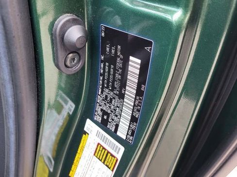 Used 2023 Toyota Sienna Platinum image 29