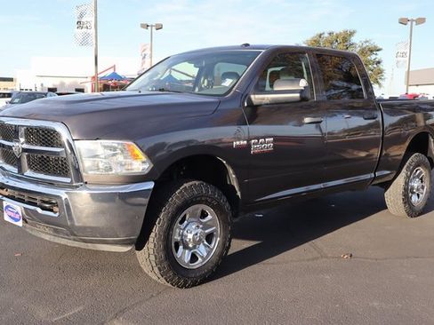 Used 2016 RAM 2500 Tradesman w/ Chrome Appearance Group image 8