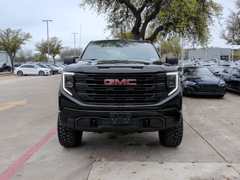 Used 2024 GMC Sierra 1500 Pro w/ Graphite Edition image 3