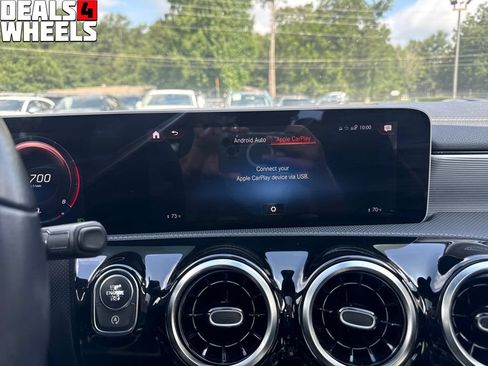 Used 2020 Mercedes-Benz CLA 250 4MATIC image 19