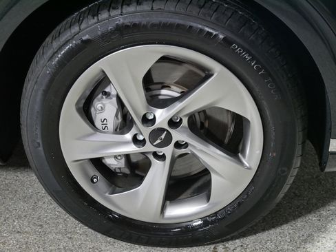 Certified 2026 Genesis GV70 2.5T AWD/4WD image 15